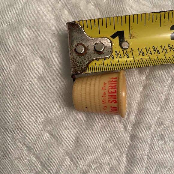 Set of 2 Vintage Plastic Thimbles Collectibles Sewing Supplies - Picture 5 of 12
